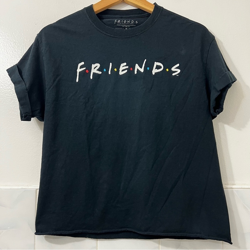 Friends TV Show Medium Black Cotton Short Sleeve Casual 90s Cropped T-Shirt